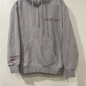 Taylor Swift 2021 Red Taylor’s Version Gray Concert Hoodie Sweatshirt SZ Medium